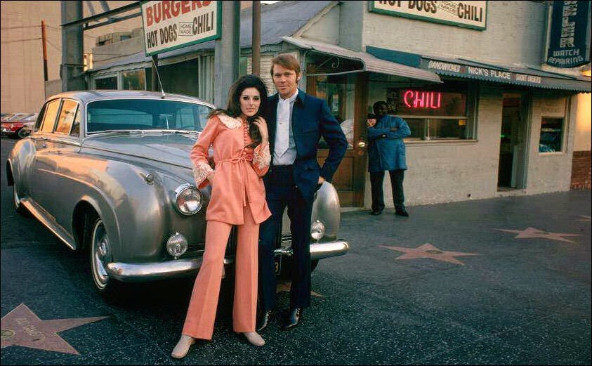 Glen Campbell with Bobbie Gentry in Hollywood 68 CREDIT CAPITOL RECORDS.jpg