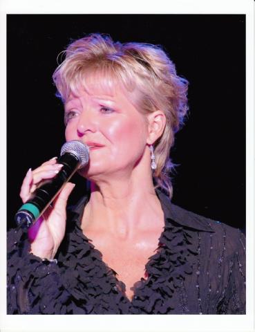 Debby Campbell_press photo.jpg